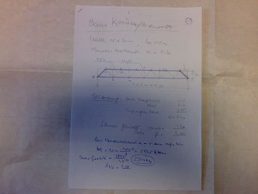 Stahlkonstruktion einer Halle 15x36 Meter
