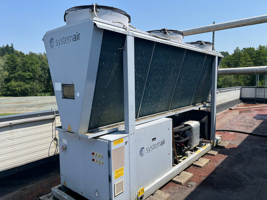Kaltwassersatz SYSTEMAIR mit Wärmepumpe
