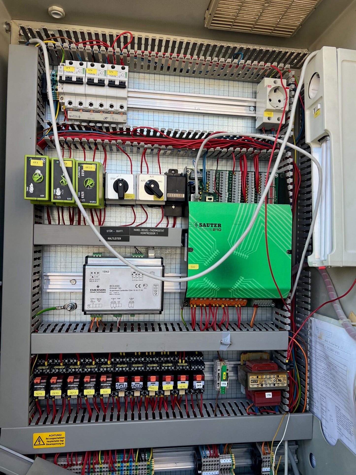 Kaltwassersatz mit Verdichter RefComp