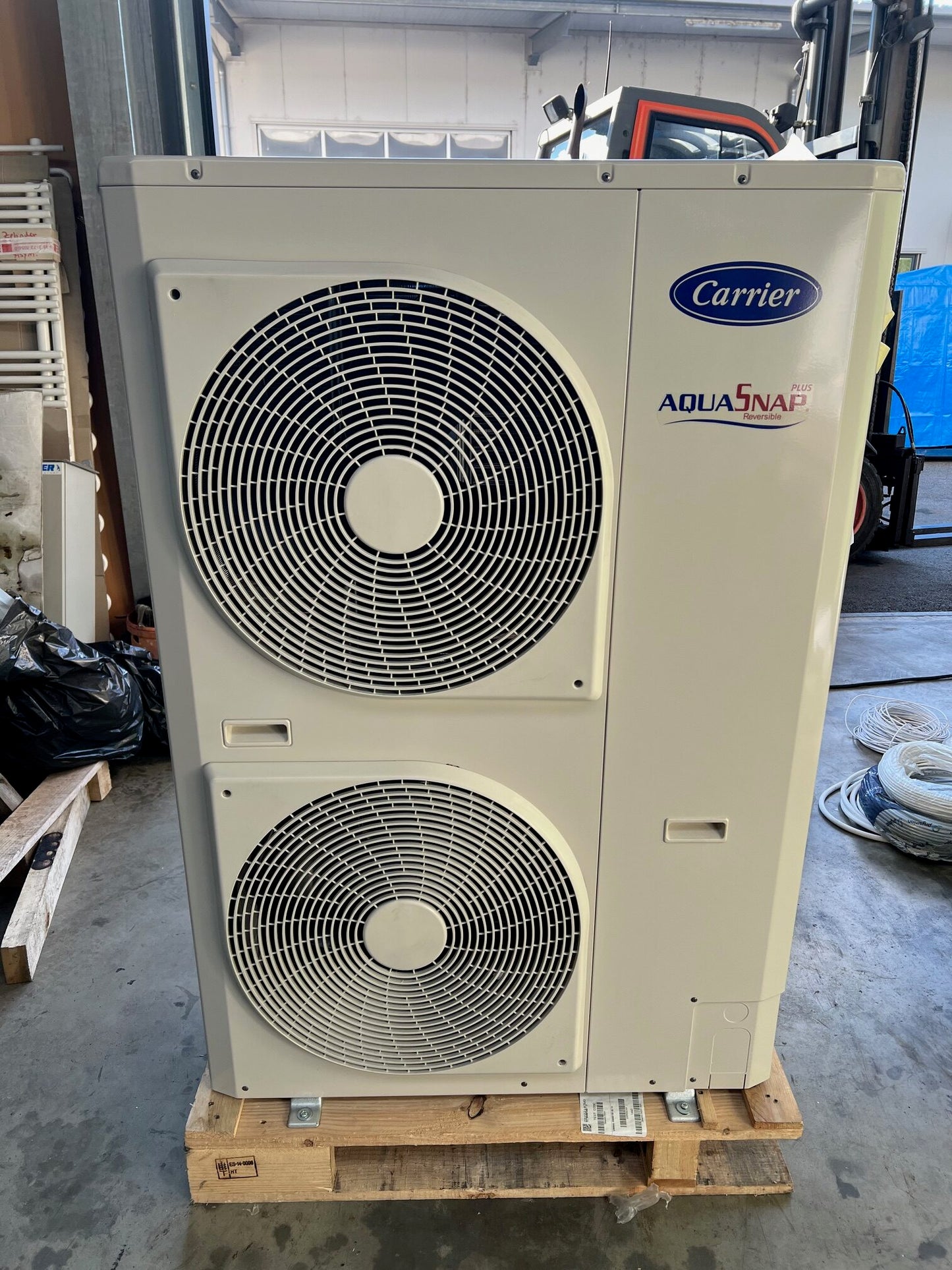 Wärmepumpe CARRIER Type 30AWH012HD9 und 30AWH015HD9 NEU