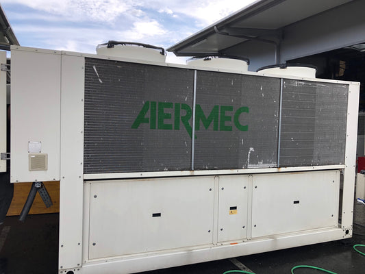 Kaltwassersatz Fabrikat AERMEC