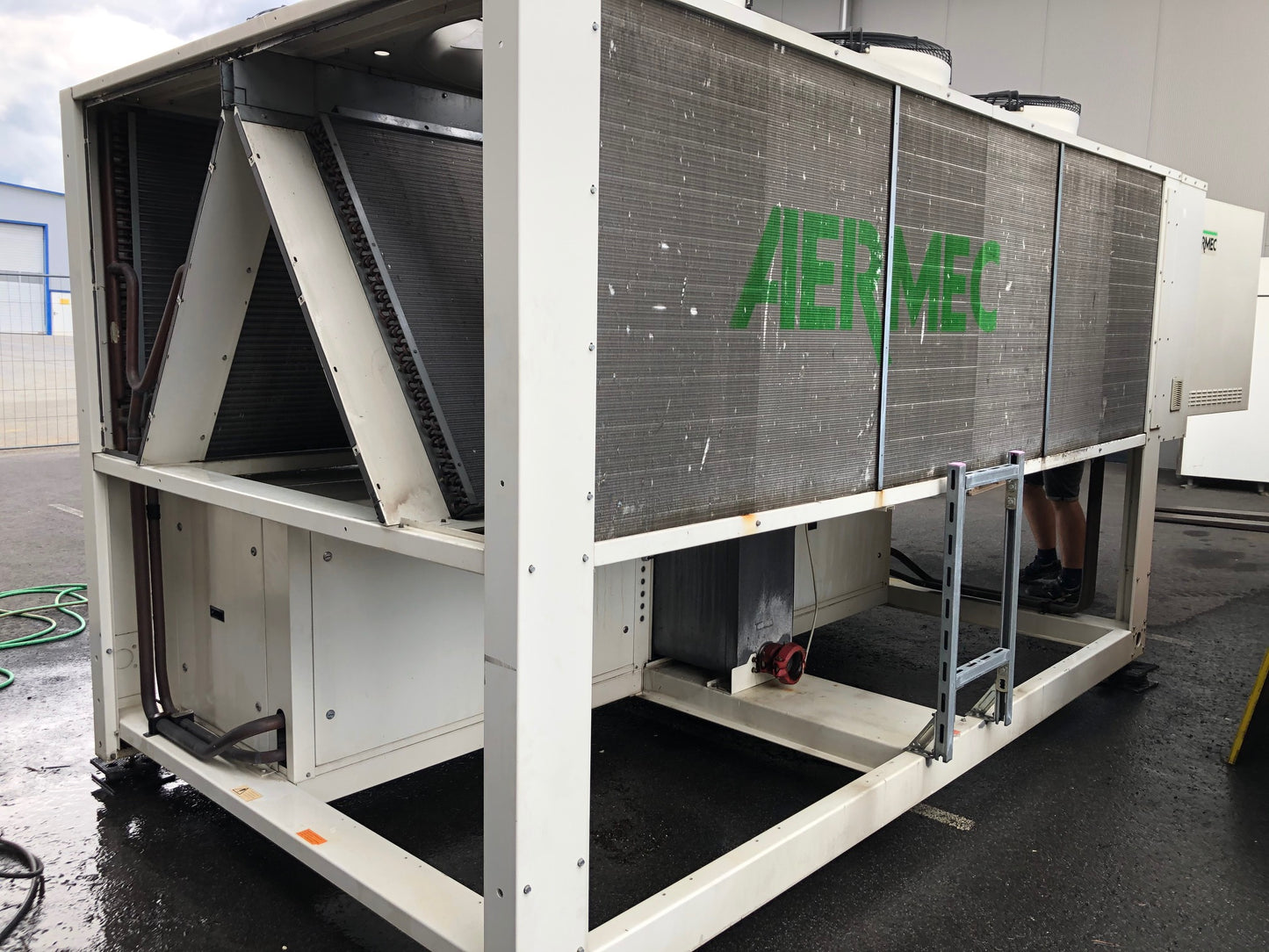 Kaltwassersatz Fabrikat AERMEC