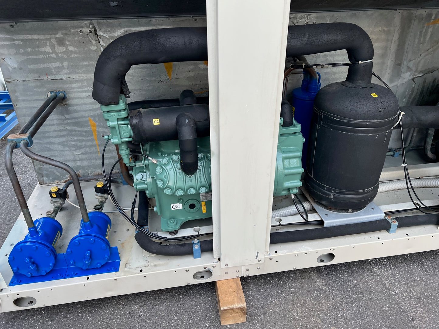 Schockfrosteranlage mit 2 Bitzer Verdichter Type S6F-30.2Y, samt Verflüssiger, Schaltkasten und Sammler