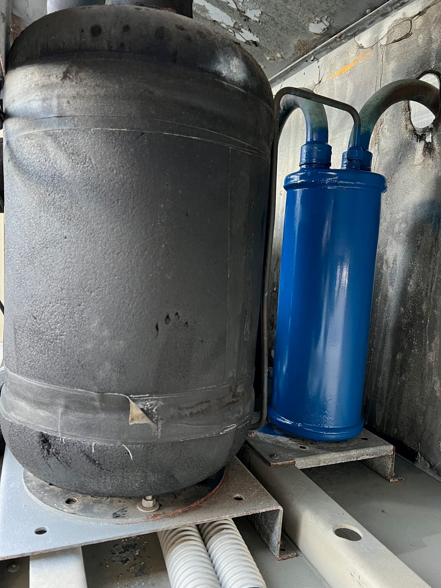Schockfrosteranlage mit 2 Bitzer Verdichter Type S6F-30.2Y, samt Verflüssiger, Schaltkasten und Sammler