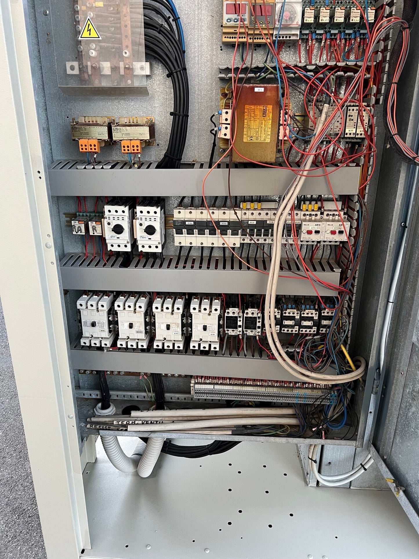 Schockfrosteranlage mit 2 Bitzer Verdichter Type S6F-30.2Y, samt Verflüssiger, Schaltkasten und Sammler