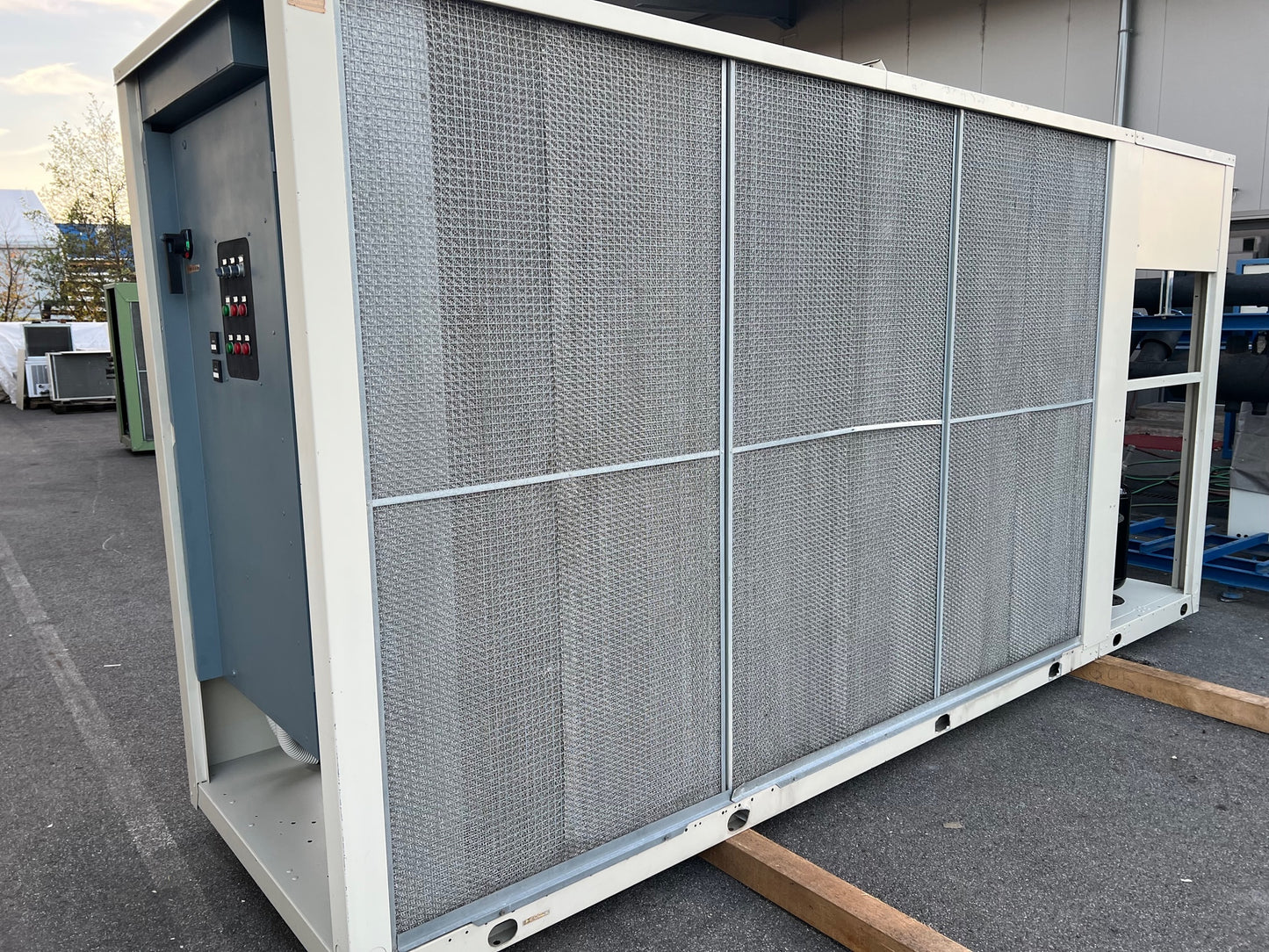 Schockfrosteranlage mit 2 Bitzer Verdichter Type S6F-30.2Y, samt Verflüssiger, Schaltkasten und Sammler