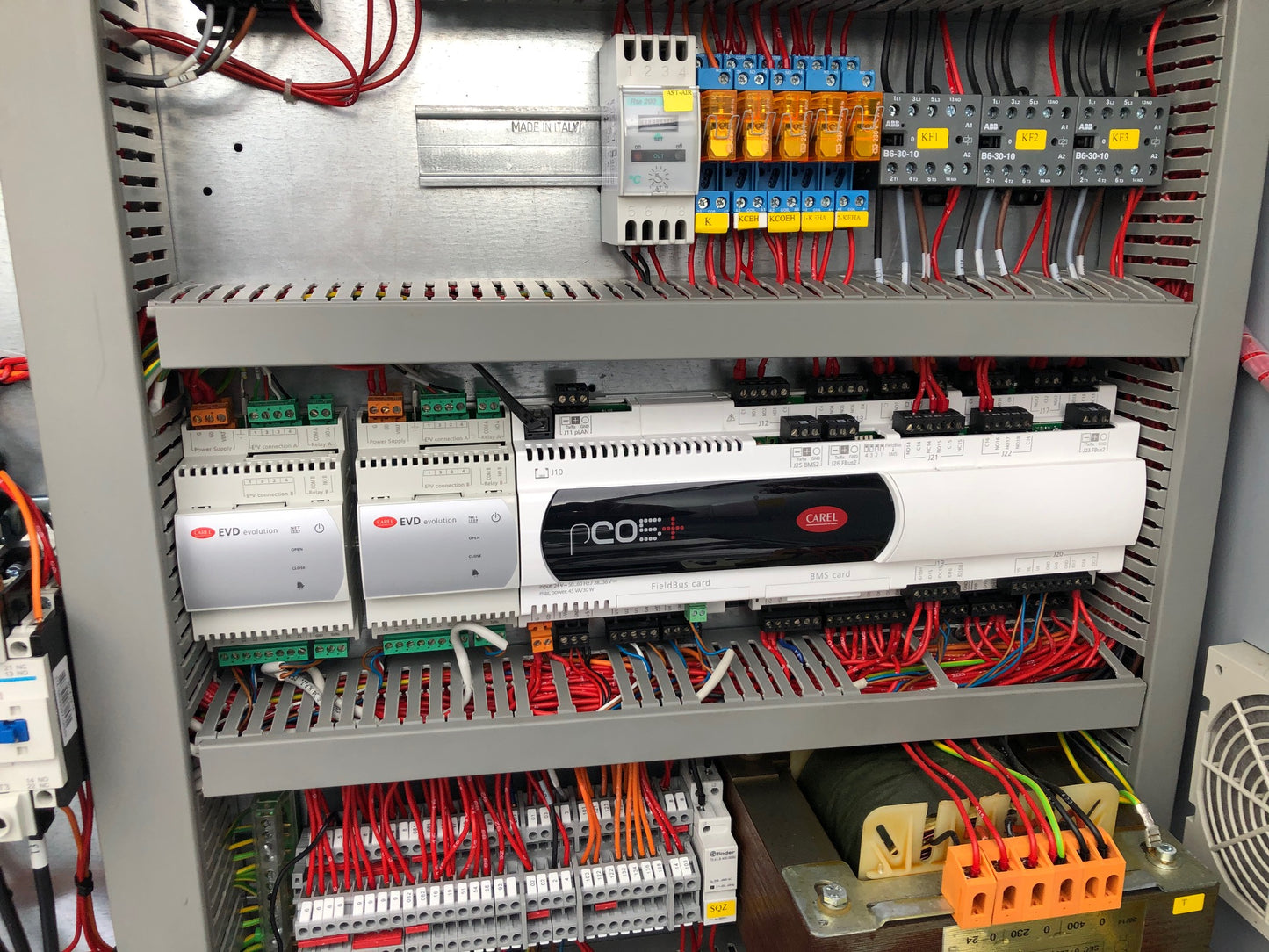 Kaltwassersatz SYSTEMAIR mit Wärmepumpe
