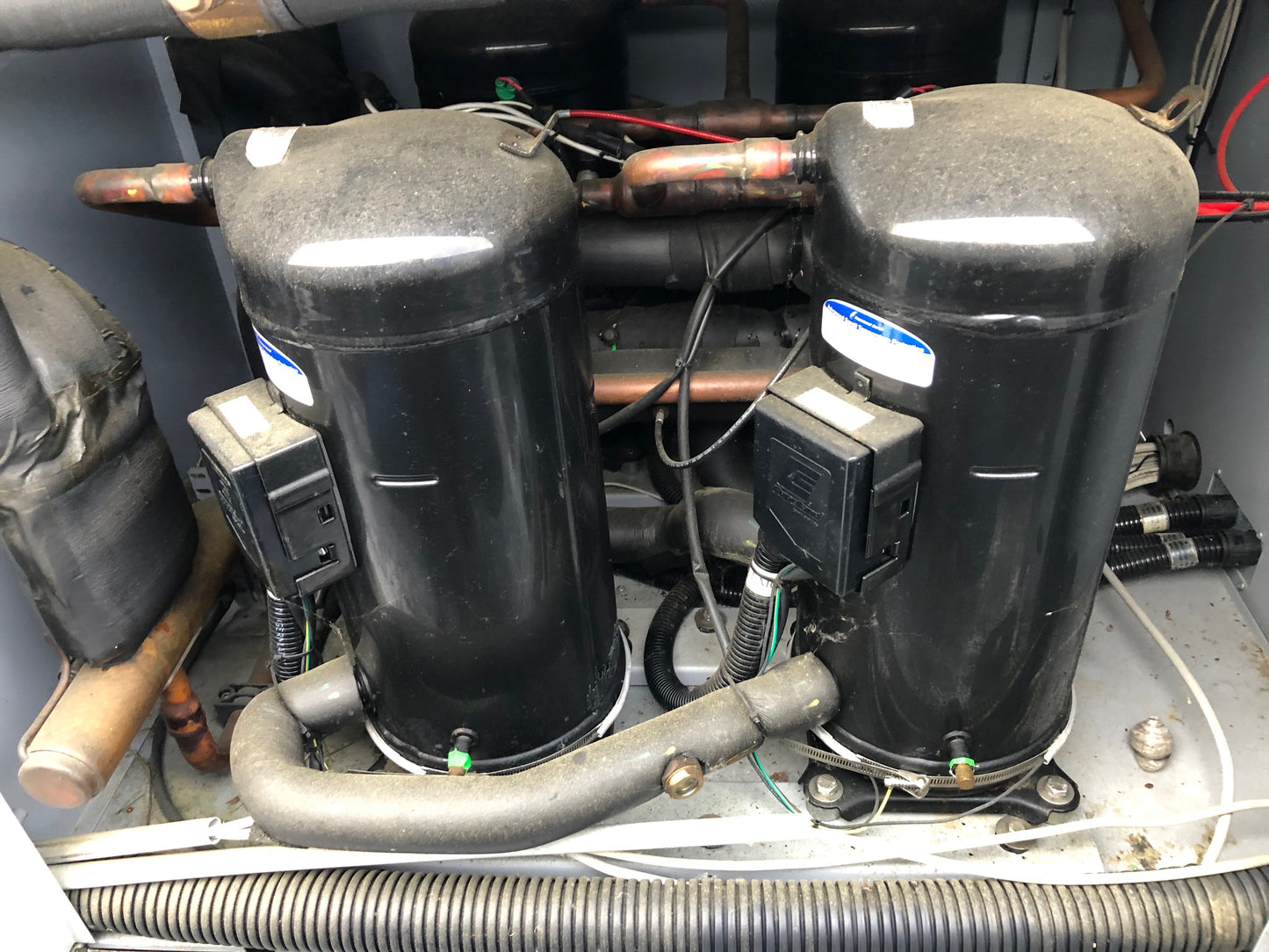 Kaltwassersatz SYSTEMAIR mit Wärmepumpe