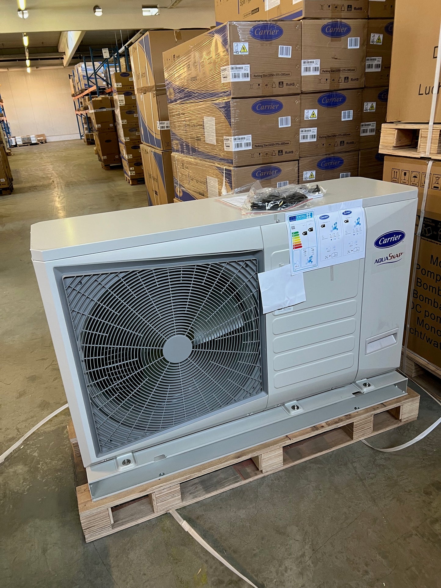 WÄRMEPUMPE Luft-Wasser-Wärmepumpe Carrier 8kW 30AWH008H Monoblock, NEU, R32.