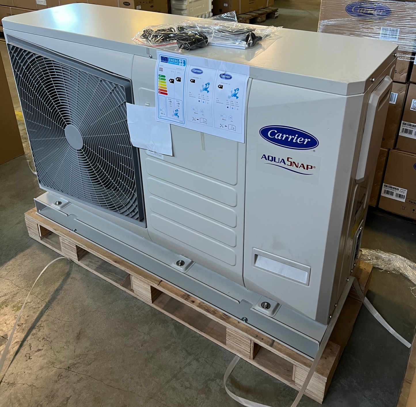 WÄRMEPUMPE Luft-Wasser-Wärmepumpe Carrier 8kW 30AWH008H Monoblock, NEU, R32.